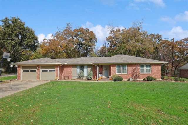 $370,000 | 1119 Emerson Lane | Denton