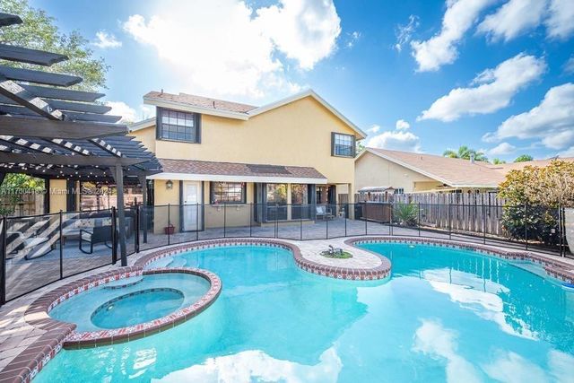 $5,500 | 5690 Southwest 87th Avenue, Unit NA | Cooper City