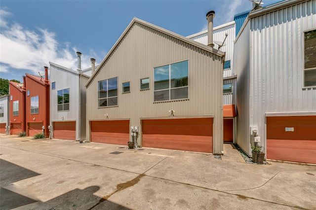 $440,000 | 1429 Caddo Street, Unit B | Old East Dallas