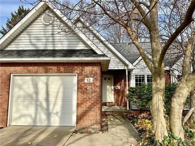 $2,950 | 12 Henderson Place | Hamburg Village