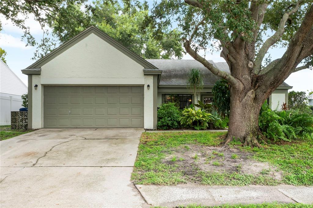 a front view of house with yard