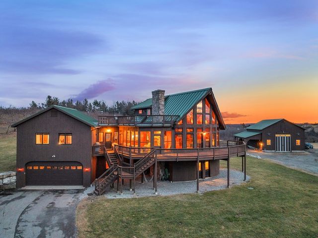 $2,790,000 | 100 Whitman Road | Groton