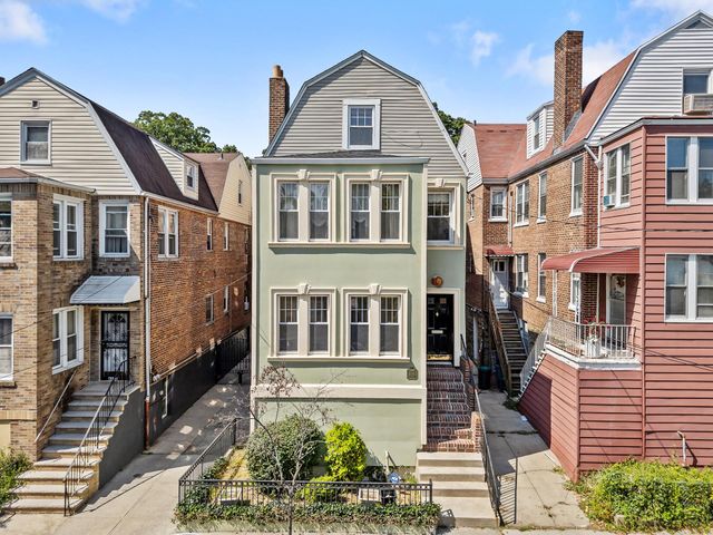 $1,380,000 | 6141 Delafield Avenue | North Riverdale