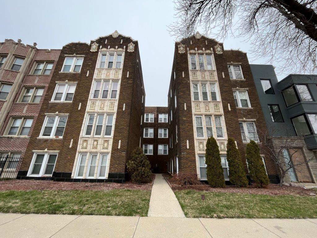 front view of a residential apartment building