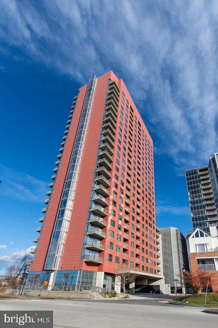 a view of buildings