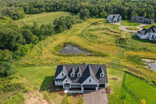 $1,395,000 | 5697 57th Street North | Lake Elmo