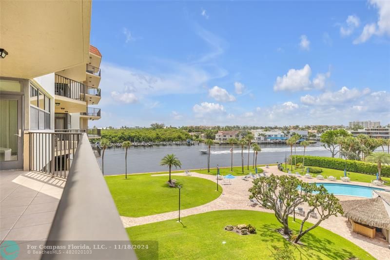 Intercoastal and Pool View