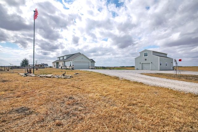 $949,900 | 563 County Road 331