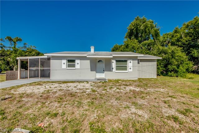 $214,900 | 1281 Arapahoe Street | North Fort Myers