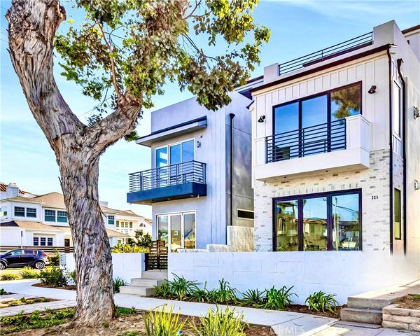 $3,350,000 | 226 13th Street | West Huntington Beach