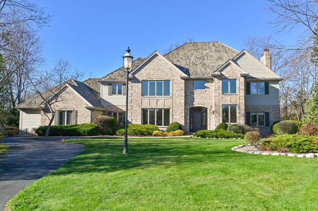 $1,575,000 | 3635 Chesterwood Court | Brookfield