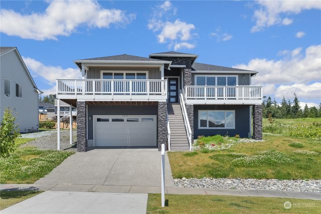 $1,000,000 | 5412 Lonicera Drive | Birch Bay