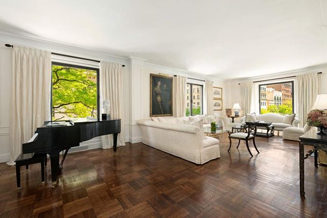 $7,900,000 | 950 Park Avenue, Unit 3B | Upper East Side