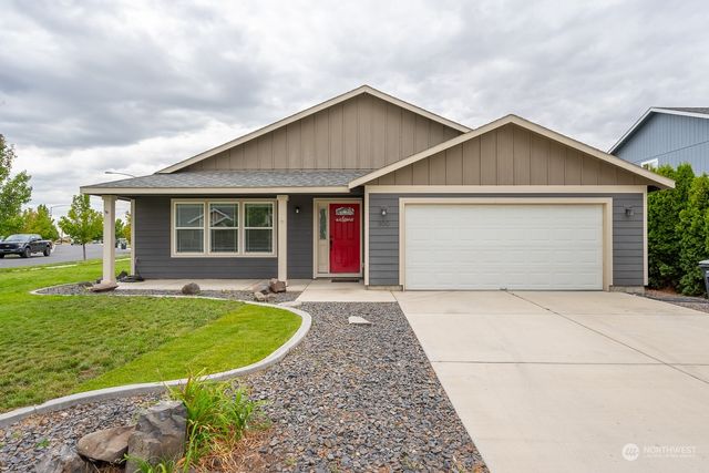 $413,910 | 300 Shrike Street | Moses Lake