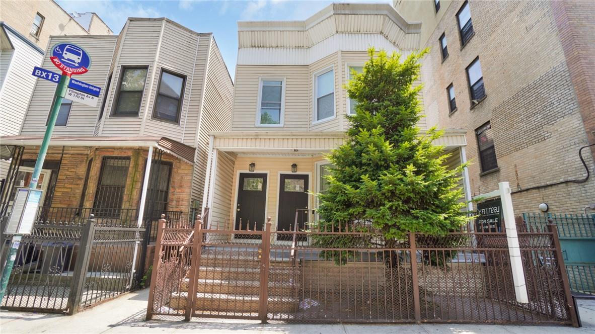 View of townhome / multi-family property