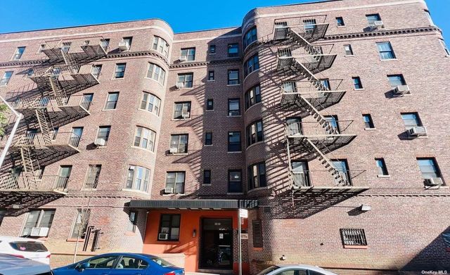 $2,400 | 83-06 Vietor Avenue, Unit 3 | Elmhurst