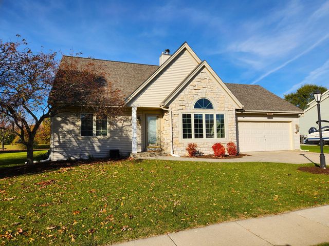 $509,000 | 1176 Sandpiper Drive | Oconomowoc