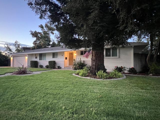 $549,000 | 145 Globe Avenue | Woodlake