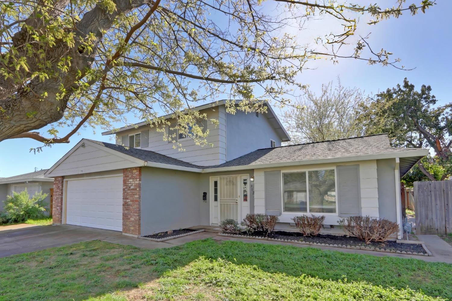 9124 Linda Rio Drive, Sacramento, CA 95826 | Compass