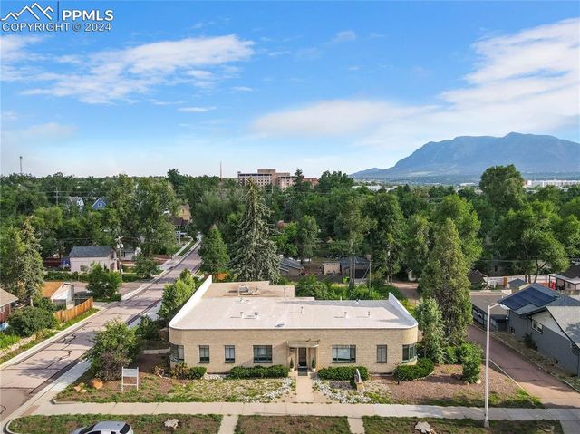 $799,999 | 815 East Platte Avenue | Memorial Park