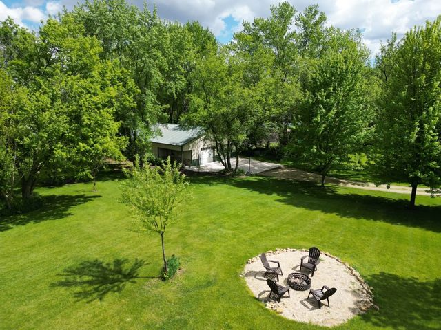 $235,000 | 1546-1548 West Fairview Road | Willow Lake