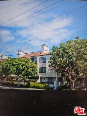 $3,950 | 1900 Vine Street, Unit 212 | Hollywood Hills East