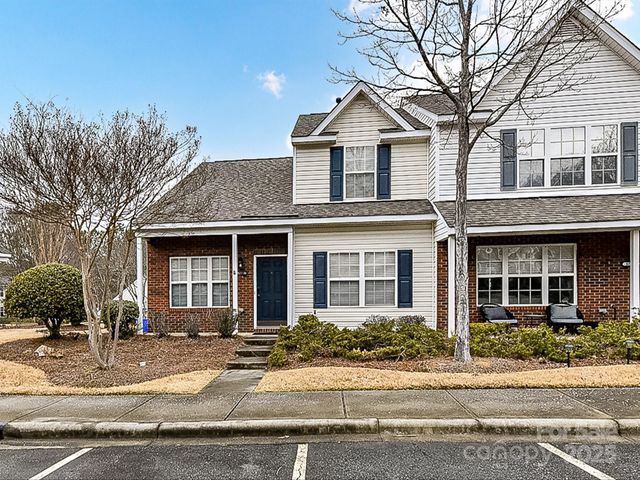 $275,000 | 17105 Greenlawn Hills Court | The Townes at Olde Stone Crossing