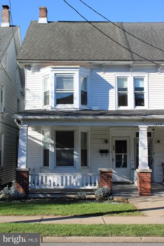 $1,275 | 224 North Main Street | Red Lion