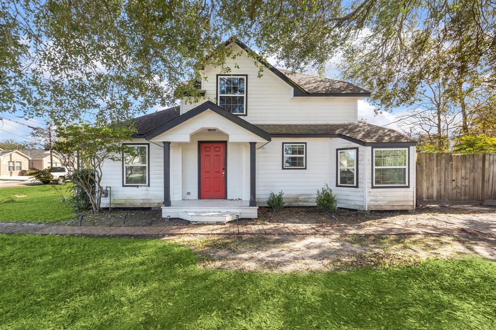 Stunning traditional style home!