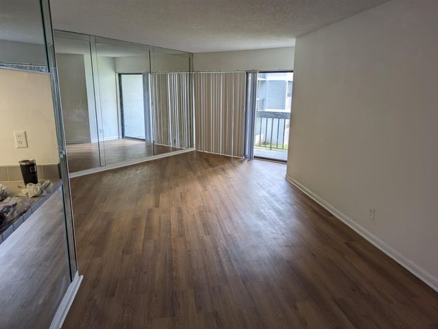 $1,500 | 1880 North Congress Avenue, Unit 202 | Northend