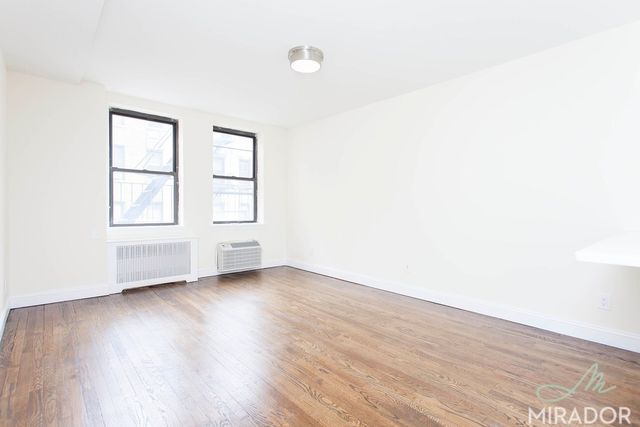 $3,300 | 255 West 14th Street, Unit 4G | Chelsea