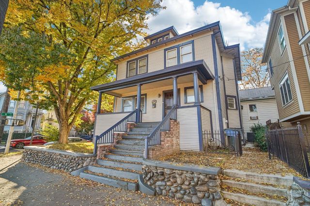 $950,000 | 1328 19th Street | Midtown-Winn Park-Capitol Avenue