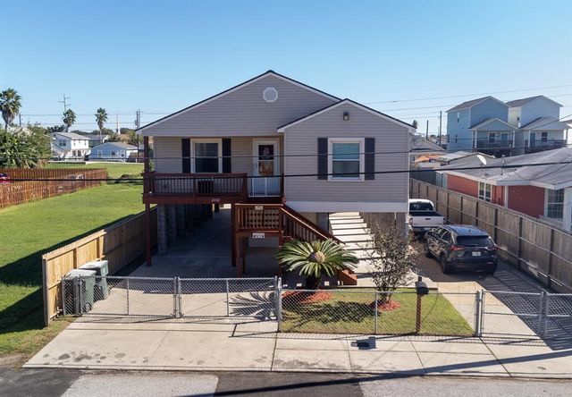 $359,500 | 2102 72nd Street | Offatts Bayou