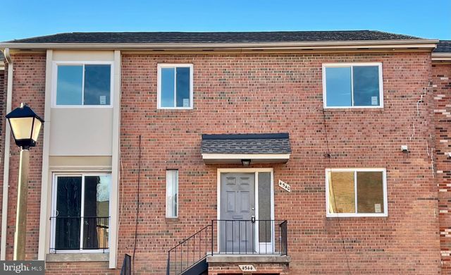 $390,000 | 4540 Conwell Drive, Unit 233 | Terrace Townhouses of Annandale