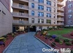 $785,000 | 65-50 Wetherole Street, Unit 2D | Rego Park