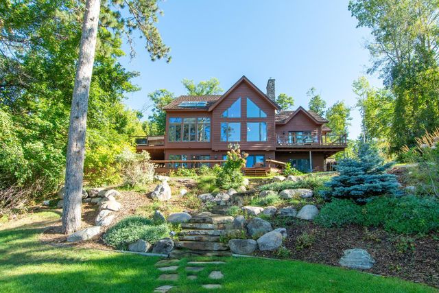 $2,195,000 | 1569 Floan Point Road | East Gull Lake