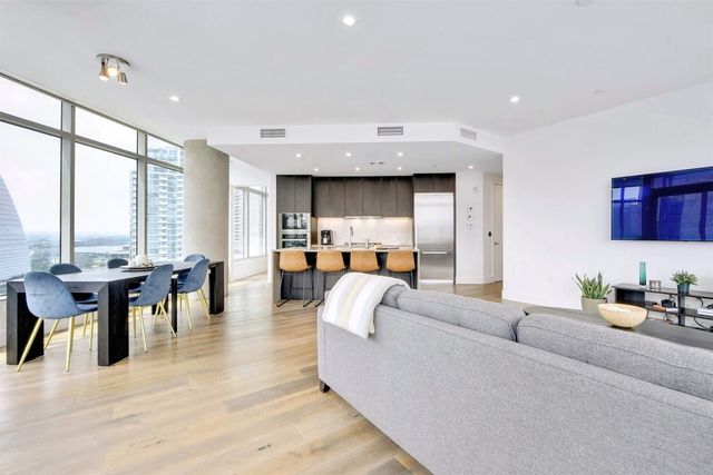 $1,549,000 | 501 West Avenue, Unit 1407 | Market District