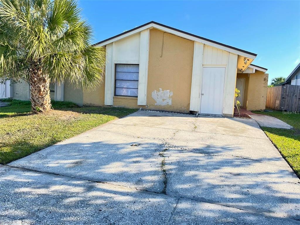 a view of backyard of house