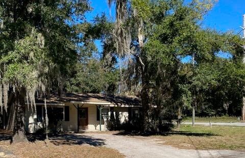 $329,000 | 121 Sams Point Road