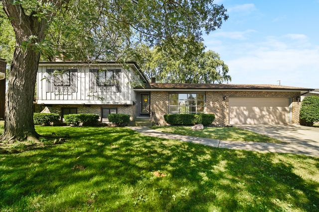 $359,900 | 522 Castle Road | Addison