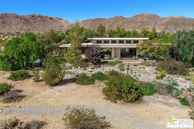 $1,495,000 | 4974 Avenida Del Sol | North Central