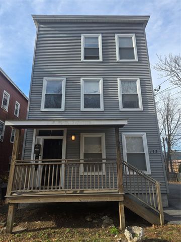 $1,800 | 172 South Avenue, Unit 3 | Poughkeepsie