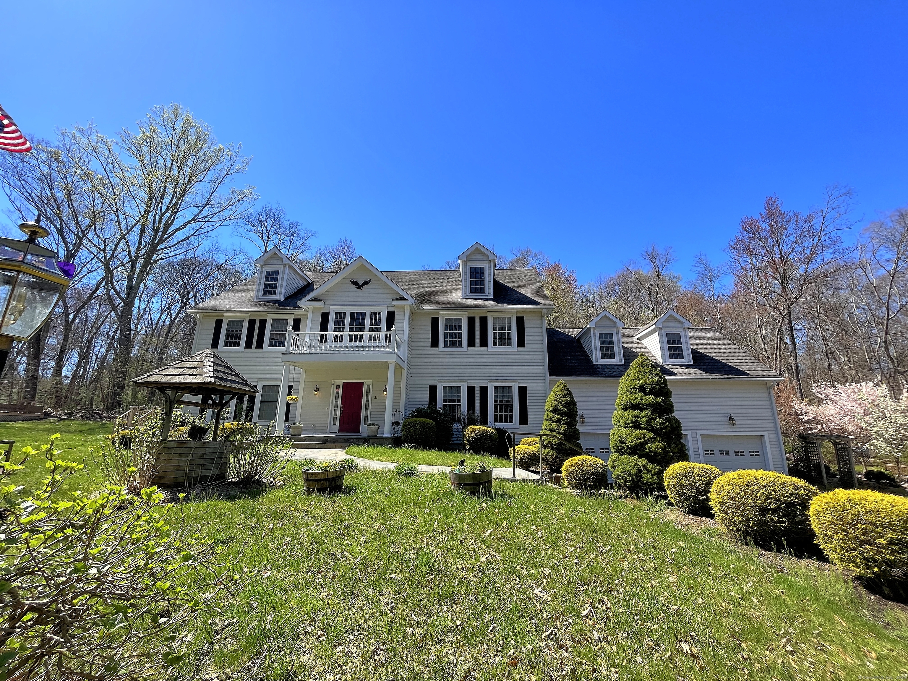 a view of a house with a big yard