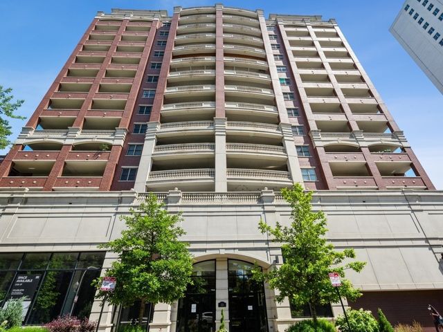 $2,800 | 828 West Grace Street, Unit 408 | Parkview East