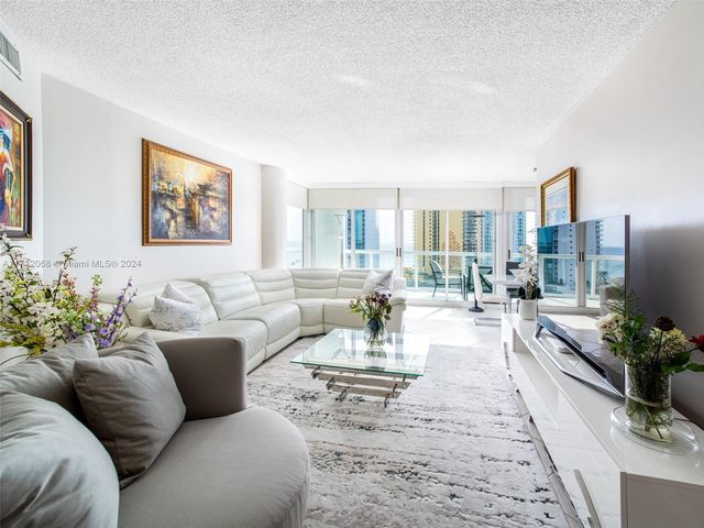 $1,050,000 | 16400 Collins Avenue, Unit 1242 | Sunny Isles Beach