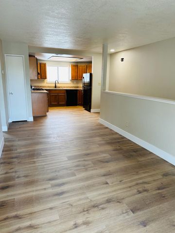 $2,195 | 34 East 7th Street, Unit F | Downtown Tracy