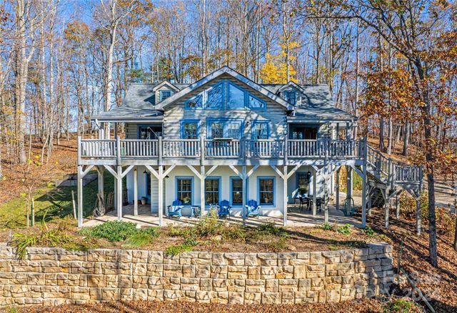 $949,000 | 126 Bradley Ascent Court | Blue Ridge Township - Henderson County