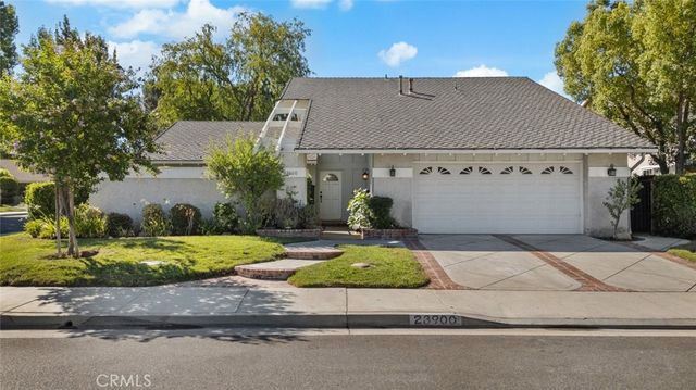 $975,000 | 23900 Sarda Road | Valencia