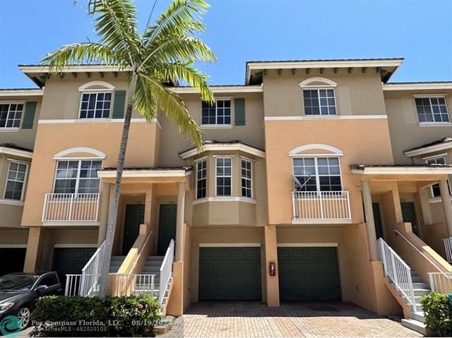 $365,000 | 1966 Northeast 5th Street, Unit 206 | Boynton Beach