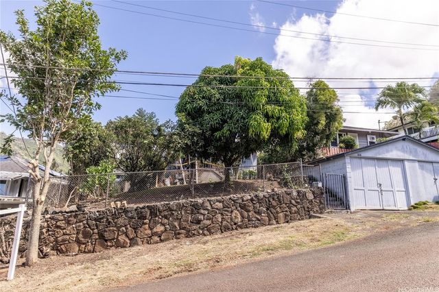 $599,999 | 1818 Manaiki Place | Kalihi Valley